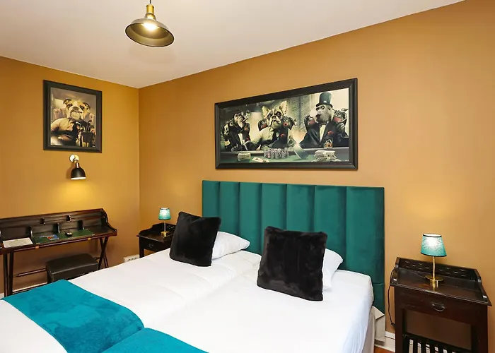 Charming Hôtel - Les Pasteliers